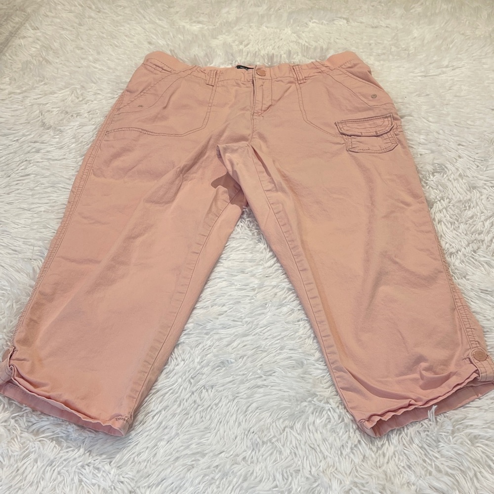 LEE RELAXED FIT 1889 WOMENS SIZE 12 M Light Pink Capris